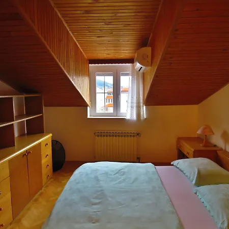 Jela * Omiš